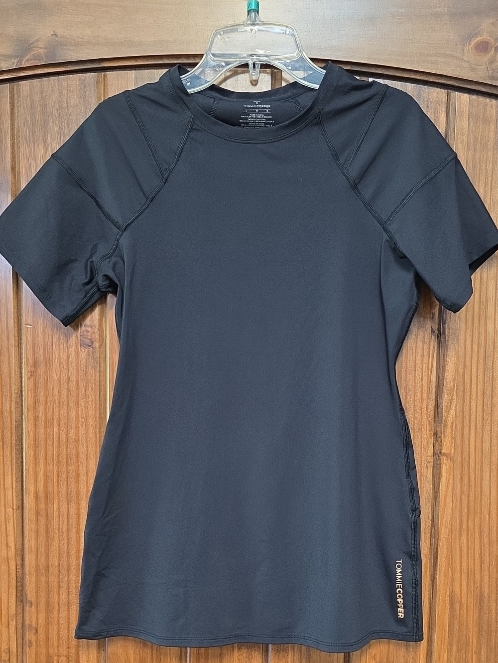 Tommie Copper women's short-sleeve shoulder support compression shirt - Size L